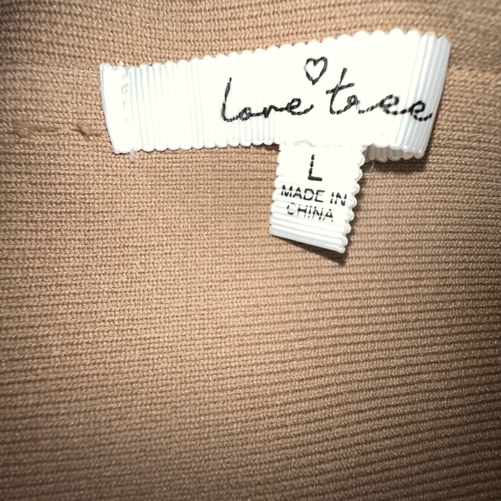 NEW NEVER WORN TAN PENCIL SKIRT